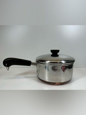 Revere Ware 1801  2 Qt. Sauce Pan/Pot Copper Clad Bottom & Lid